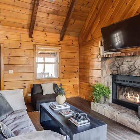 Dudley III By Avantstay Cosy Mountain Home W Hot Tub Great Views Pigeon Forge Εξωτερικό φωτογραφία
