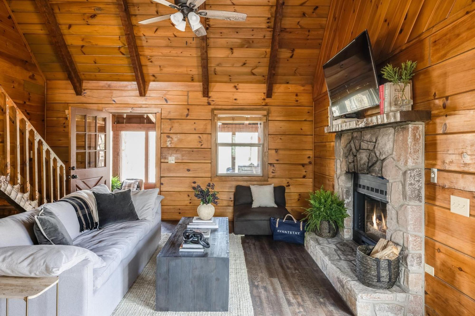 Dudley III By Avantstay Cosy Mountain Home W Hot Tub Great Views Pigeon Forge Εξωτερικό φωτογραφία